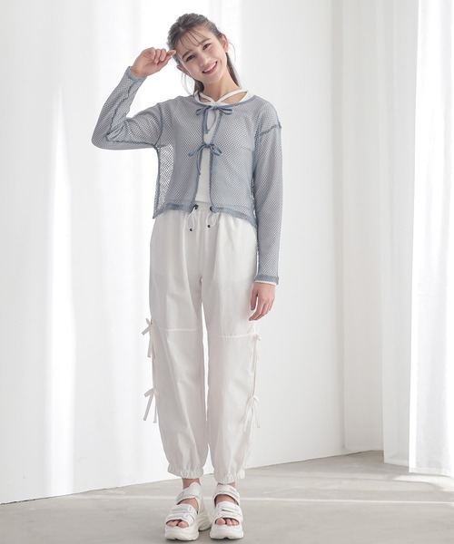 BISKEE(ビスキー)の「【セットアイテム】 リボンメッシュカーディガン×スクエアネックカットソー(140cm~160cm)(Tシャツ/カットソー・キッズ・サックスブルー/ブラック・140cm/150cm/160cm)」の12枚目の写真