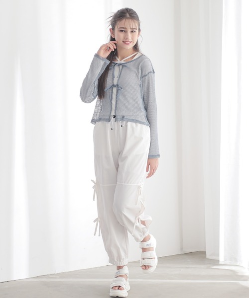 BISKEE(ビスキー)の「【セットアイテム】 リボンメッシュカーディガン×スクエアネックカットソー(140cm~160cm)(Tシャツ/カットソー・キッズ・サックスブルー/ブラック・140cm/150cm/160cm)」の11枚目の写真