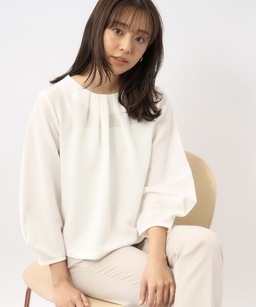 index（インデックス）の「◆アシメタックプルオーバー【洗濯機洗い可】（Tシャツ/カットソー・レディース・ライトイエロー系/ナチュラル/オフホワイト/ネイビー・36/42/38/40）」の2枚目の写真