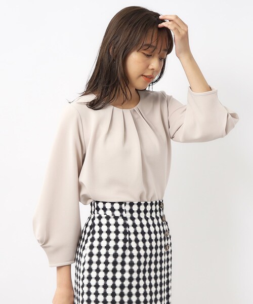 index（インデックス）の「◆アシメタックプルオーバー【洗濯機洗い可】（Tシャツ/カットソー・レディース・ライトイエロー系/ナチュラル/オフホワイト/ネイビー・36/42/38/40）」の9枚目の写真