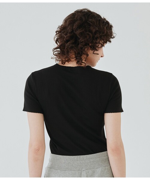 PETIT BATEAU(プチバトー)の「ポワンココットクルーネック半袖Tシャツ(Tシャツ/カットソー・レディース・ブラック/グレー/ブルー/ライトグリーン/ホワイト・XX-SMALL/X-SMALL/SMALL/MEDIUM/LARGE)」の15枚目の写真