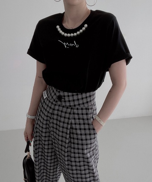 deux amour（ドゥーザムール）の「パール付きプリント半袖Tシャツ（Tシャツ/カットソー・レディース・ホワイト/ブラック/ベージュ・FREE）」の4枚目の写真