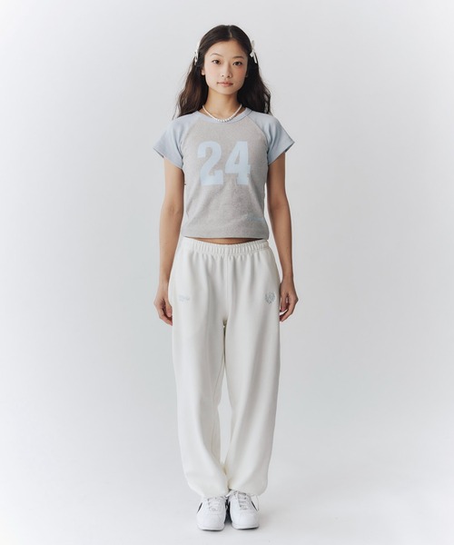 FCMM（エフシーエムエム）の「NUMBERING RAGLAN TEE/ナンバリングラグランT（Tシャツ/カットソー・レディース・アイボリー/グレー/ホワイト・SMALL/MEDIUM）」の11枚目の写真