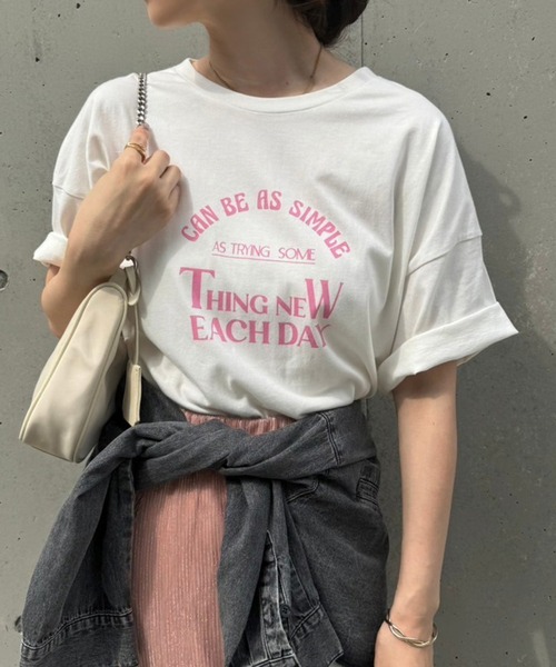 one after another NICE CLAUP(ワンアフターアナザーナイスクラップ)の「オーバーサイズプリントTee(Tシャツ/カットソー・レディース・オートミール/オフホワイト/ホワイト/ピンク・FREE)」の1枚目の写真