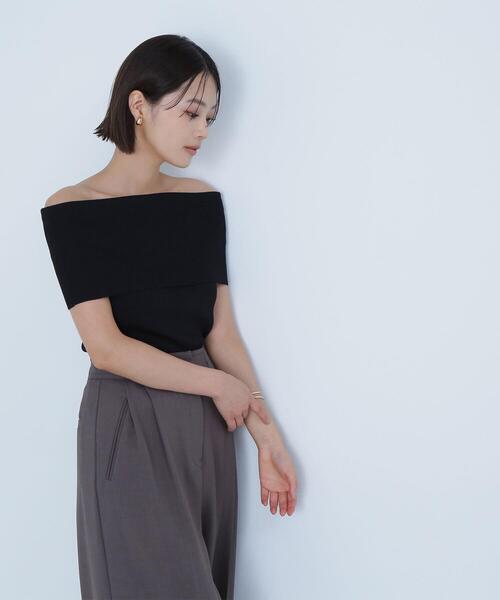 NATURAL BEAUTY BASIC（ナチュラルビューティーベーシック）の「◇ワイドオフショルリブニット（ニット/セーター・レディース・オフホワイト/ブラック/ダークブルー・FREE）」の2枚目の写真