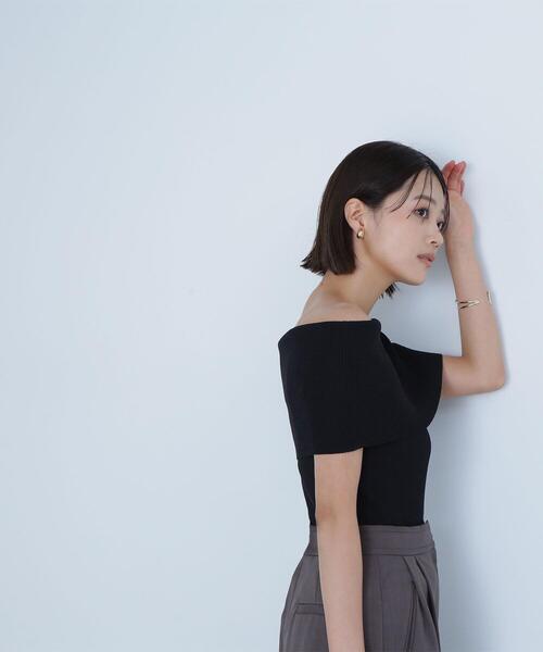 NATURAL BEAUTY BASIC（ナチュラルビューティーベーシック）の「◇ワイドオフショルリブニット（ニット/セーター・レディース・オフホワイト/ブラック/ダークブルー・FREE）」の21枚目の写真