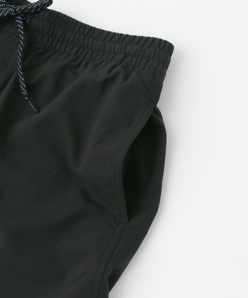 Quiksilver（クイックシルバー）の「QUIKSILVER　EVERYDAY SOLID VOLLEY 19（水着・メンズ・ブラック/ブルー・MEDIUM/LARGE）」の13枚目の写真