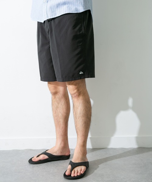 Quiksilver（クイックシルバー）の「QUIKSILVER　EVERYDAY SOLID VOLLEY 19（水着・メンズ・ブラック/ブルー・MEDIUM/LARGE）」の3枚目の写真