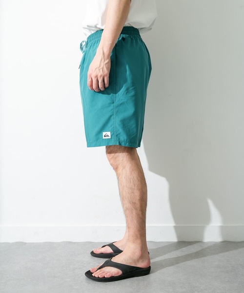 Quiksilver（クイックシルバー）の「QUIKSILVER　EVERYDAY SOLID VOLLEY 19（水着・メンズ・ブラック/ブルー・MEDIUM/LARGE）」の8枚目の写真