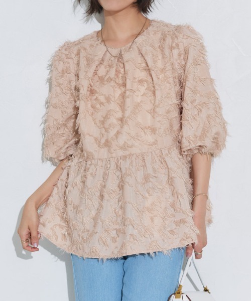 Pierrot（ピエロ）の「ジャカードギャザーフレアブラウス（シャツ/ブラウス・レディース・アイボリー/ピンクベージュ/ブラック・L/M）」の6枚目の写真