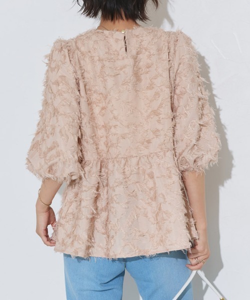 Pierrot（ピエロ）の「ジャカードギャザーフレアブラウス（シャツ/ブラウス・レディース・アイボリー/ピンクベージュ/ブラック・L/M）」の8枚目の写真