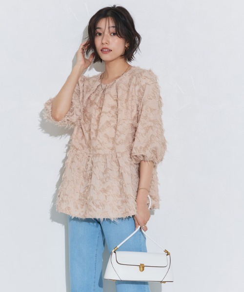 Pierrot（ピエロ）の「ジャカードギャザーフレアブラウス（シャツ/ブラウス・レディース・アイボリー/ピンクベージュ/ブラック・L/M）」の22枚目の写真