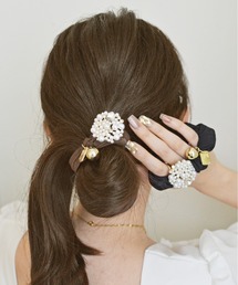 styiro（スタイロ）の「ビジューくしゅくしゅヘアゴム（ヘアゴム）」