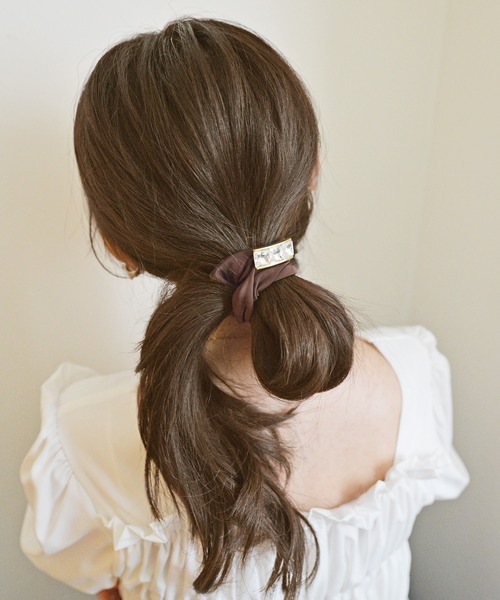 styiro(スタイロ)の「ビジューくしゅくしゅヘアゴム(ヘアゴム・レディース・ブラウン/ブラック系3/ブラウン系その他3/ブラック系2/ブラウン系その他2/ブラック・FREE)」の17枚目の写真