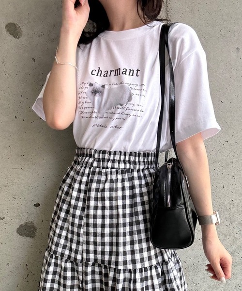 cuorequal(クオレコール)の「英字CATプリント半袖Tシャツ(Tシャツ/カットソー・レディース・ホワイト・LARGE/MEDIUM)」の1枚目の写真
