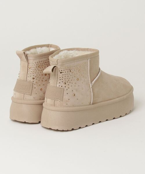 kitson(キットソン)の「KITSON キラキラ ホットフィクス フェイクムートンファー 防寒 厚底 ショート ブーツ(ブーツ・レディース・ブラック系その他/ベージュ・LL/L/M/S)」の3枚目の写真