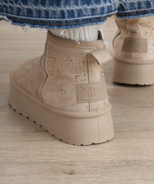 kitson(キットソン)の「KITSON キラキラ ホットフィクス フェイクムートンファー 防寒 厚底 ショート ブーツ(ブーツ・レディース・ブラック系その他/ベージュ・LL/L/M/S)」の8枚目の写真