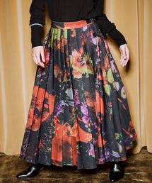 OPULENCE（オーピュレンス）の「フラワーフォトキルトスカート（スカート）」