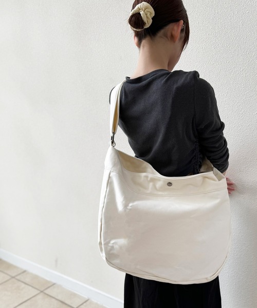 NOLITA LABORATORY（ノリータラボラトリー）の「【 NOLITA / ノリータ 】 キャンバス ショルダートート（ショルダーバッグ・レディース・ブラック/カーキ/ホワイト・FREE）」の2枚目の写真