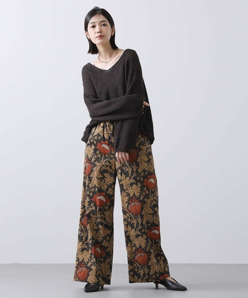 Acuta（アクータ）の「アネモネ柄ワイドイージーパンツ（その他パンツ・レディース・ブラック×レッド・FREE）」の2枚目の写真