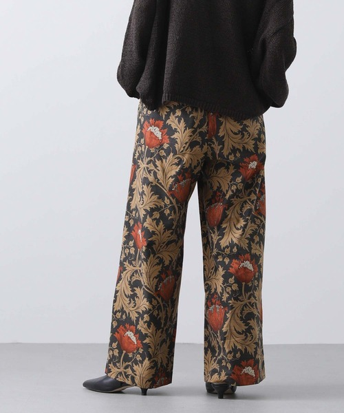 Acuta（アクータ）の「アネモネ柄ワイドイージーパンツ（その他パンツ・レディース・ブラック×レッド・FREE）」の9枚目の写真