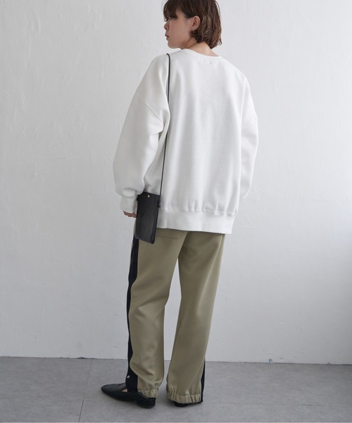 notch.（ノッチ）の「裏起毛箔プリントスウェット（スウェット・レディース・オフホワイト/チャコール・M）」の9枚目の写真