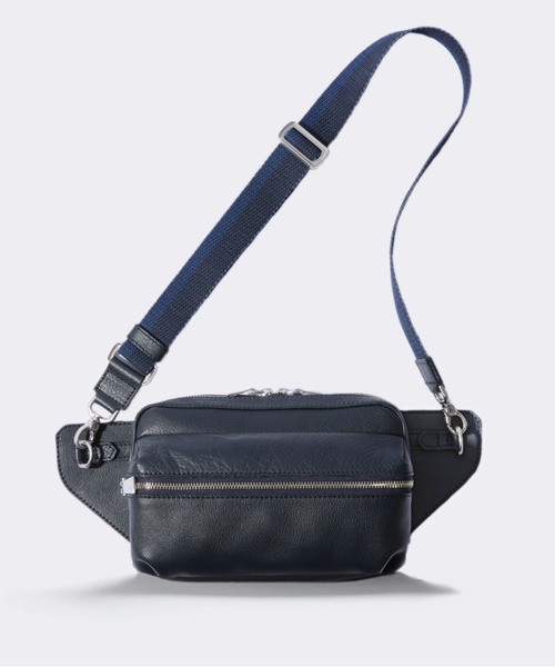 aniary(アニアリ)の「ボディバッグ(シュリンクレザー)(ボディバッグ/ウエストポーチ・メンズ・ブラック/チャコールグレー/グレー/ネイビー/ネイビー系・FREE)」の4枚目の写真