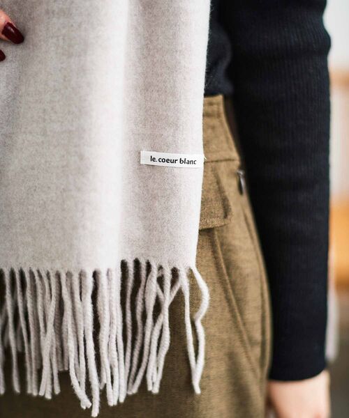 le.coeur blanc（ルクールブラン）の「カシミヤタッチストール（ストール/ショール・レディース・ベージュ/ライトピンク・FREE）」の8枚目の写真