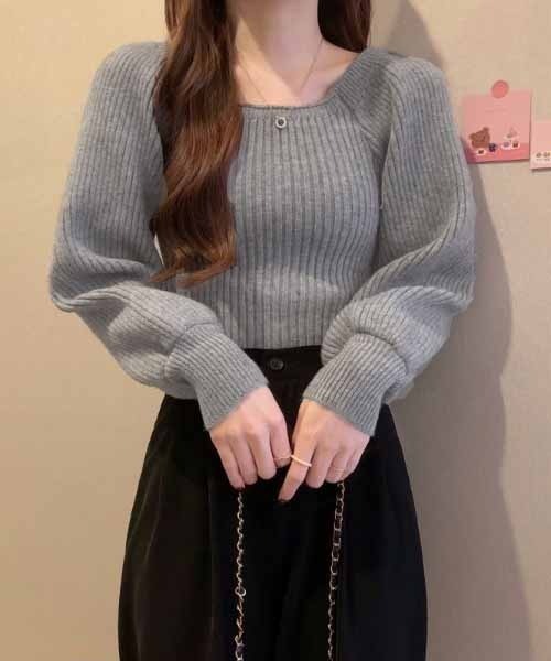 NANEA(ナネア)の「ボリュームスリーブニット(ニット/セーター・レディース・ブラック/グレー/ブラウン/ベージュ/レッド・フリー)」の3枚目の写真