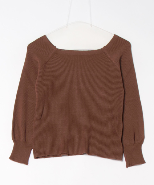 NANEA(ナネア)の「ボリュームスリーブニット(ニット/セーター・レディース・ブラック/グレー/ブラウン/ベージュ/レッド・フリー)」の7枚目の写真