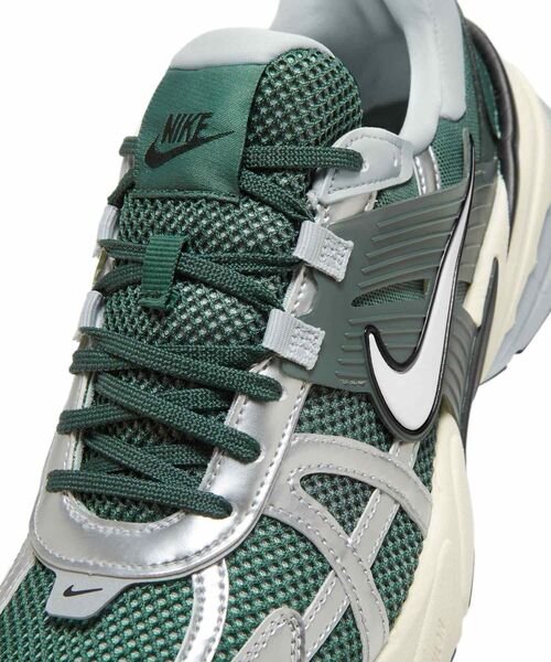 【超レア 】★ナイキ★V2K ラン Vintage Green 早い者勝ち!! セール】ナイキ V2K ラン シューズ / Nike V2K Run Shoes HJ4497