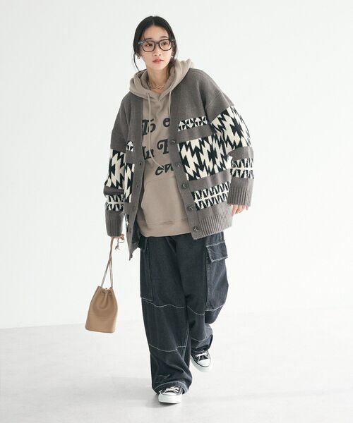 CRAFT STANDARD BOUTIQUE（クラフトスタンダードブティック）の「オルテガ柄ニットカーディガン（カーディガン/ボレロ・レディース・グリーン/サックスブルー/ベージュ/チャコールグレー・FREE）」の22枚目の写真