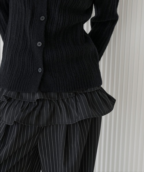 UNE MANSION（ユヌマンション）の「【UNE ORIGINAL】【スカート＆ビスチェ2WAY仕様】ストライプフリルベルトラップスカートビスチェ（スカート・レディース・グレー/ネイビー/ブラック・FREE）」の4枚目の写真