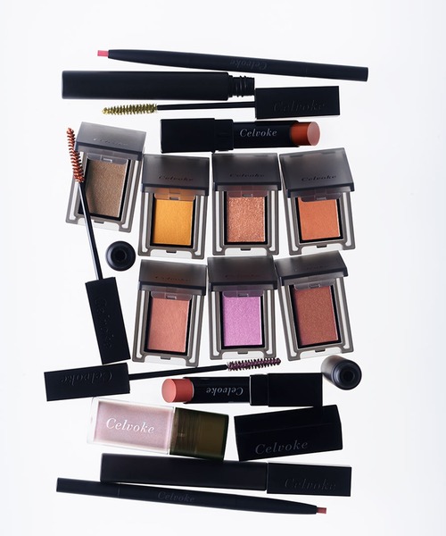 Celvoke(セルヴォーク)の「Celvoke / ヴァティック アイズ S(アイシャドウ・レディース・03 ミルキーマロウ/04 ホットビスター/05 ソークドパンジー/06 ファジーデイズ/02 チェダーメルト/EX01 ロンリードリーマー/01 メイズ・FREE)」の11枚目の写真