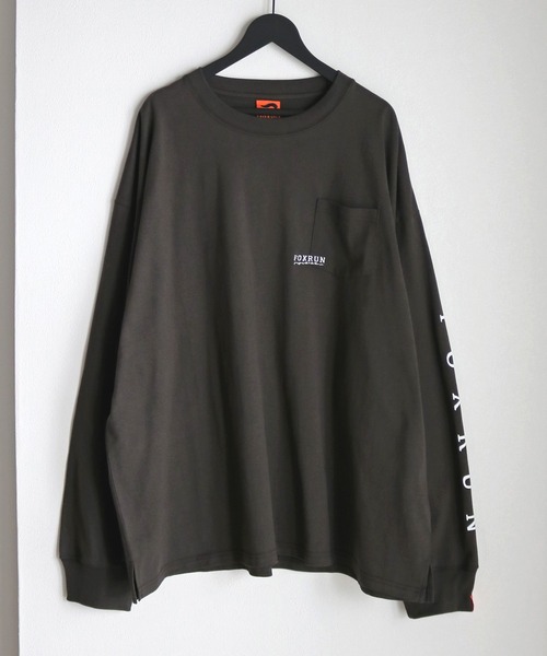 COURO(コウロ)の「【FOXRUN/フォックスラン】 GO OUT掲載アイテム Embroidered logo pocket L/S -Tee(Tシャツ/カットソー・メンズ・ブラック/オートミール/ホワイト/チャコール・L/M)」の3枚目の写真