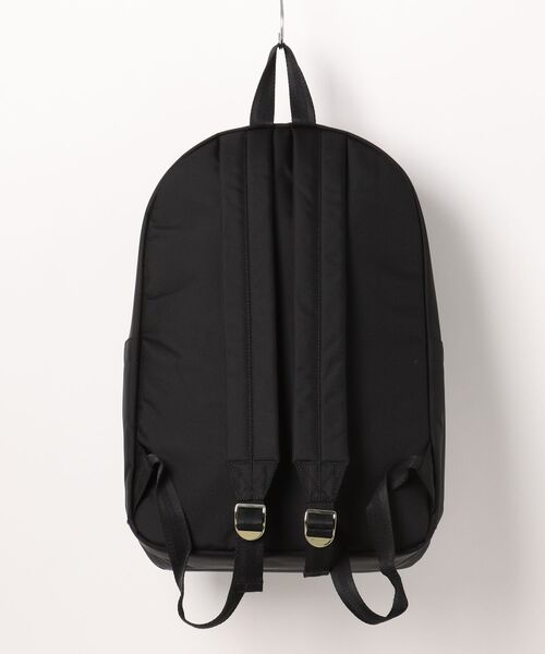 FRED PERRY（フレッドペリー）の「Textured Nylon Backpack