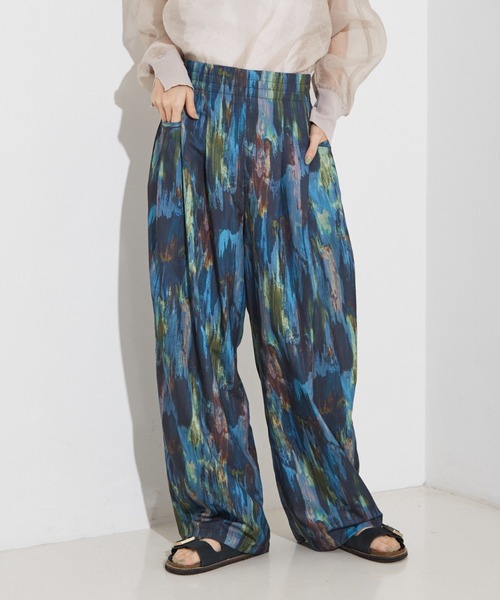 NOMINE(ノミネ)の「水彩アート ニュアンス柄 タックパンツ(その他パンツ・レディース・オレンジ/グリーン/グレイッシュブルー/その他1/その他2/その他3/その他・S/M)」の17枚目の写真