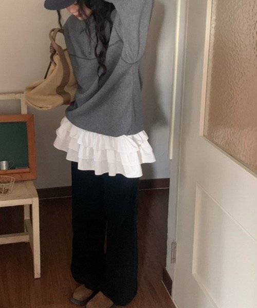 FREE STYLISTS(フリー スタイリスト)の「YUGA_YGMC ティアードフリルキャミソール(キャミソール・レディース・ホワイト/ブラック・FREE)」の13枚目の写真