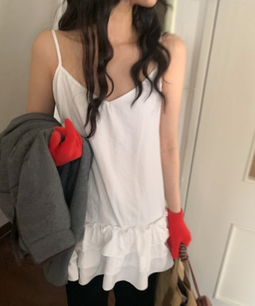 FREE STYLISTS(フリー スタイリスト)の「YUGA_YGMC ティアードフリルキャミソール(キャミソール・レディース・ホワイト/ブラック・FREE)」の3枚目の写真