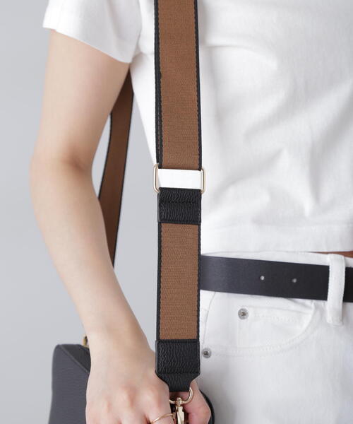 FREE'S MART（フリーズマート）の「◆Ｗジップバッグ（ショルダーバッグ・レディース・ホワイト/ブラック/ブルー・ﾌﾘ-）」の21枚目の写真