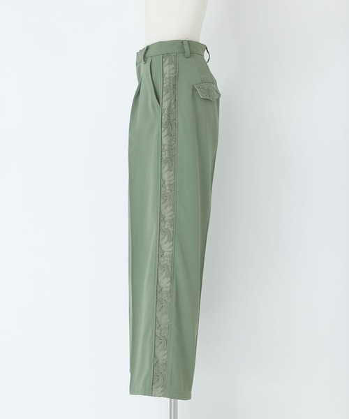 somari imagination（ソマリ イマジネーション）の「『脇レースパンツ』（スラックス・レディース・ライトグリーン/ブラック・2/1）」の20枚目の写真