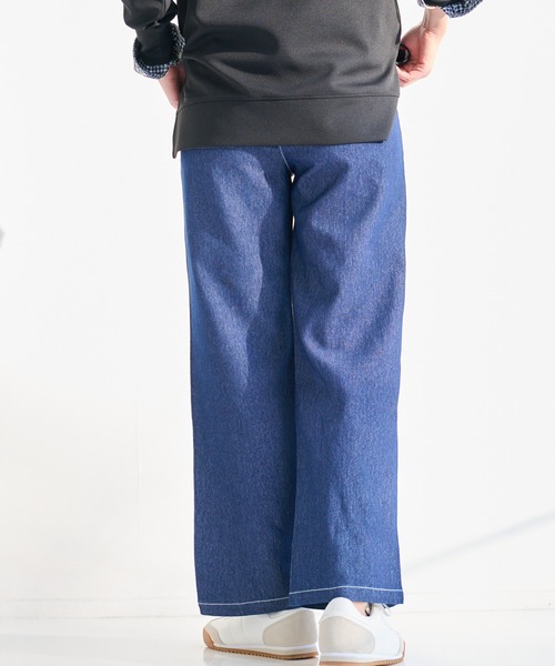 Arnold Palmer（アーノルドパーマー）の「エアーデニム イージーパンツ（デニムパンツ・レディース・インディゴブルー/サックスブルー・M/L/S）」の8枚目の写真