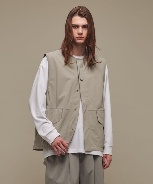 ユナイテッドアローズ　アイボリーベスト UNITED ARROWS（ユナイテッドアローズ）の「スラブ ニットベスト