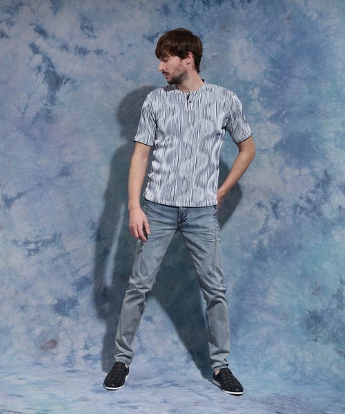 HIDEAWAYS NICOLE(ハイダウェイニコル)の「【WEB限定】ウェーブタックジャガードヘンリーネック半袖プルオーバー(Tシャツ/カットソー・メンズ・ブラック×グレー/ホワイト×ライトグレー/ホワイト×ピンク/ホワイト×ネイビー/ホワイト×グレー・LARGE/MEDIUM/X-LARGE)」の14枚目の写真