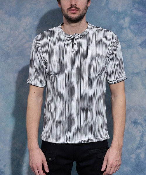 HIDEAWAYS NICOLE(ハイダウェイニコル)の「【WEB限定】ウェーブタックジャガードヘンリーネック半袖プルオーバー(Tシャツ/カットソー・メンズ・ブラック×グレー/ホワイト×ライトグレー/ホワイト×ピンク/ホワイト×ネイビー/ホワイト×グレー・LARGE/MEDIUM/X-LARGE)」の15枚目の写真