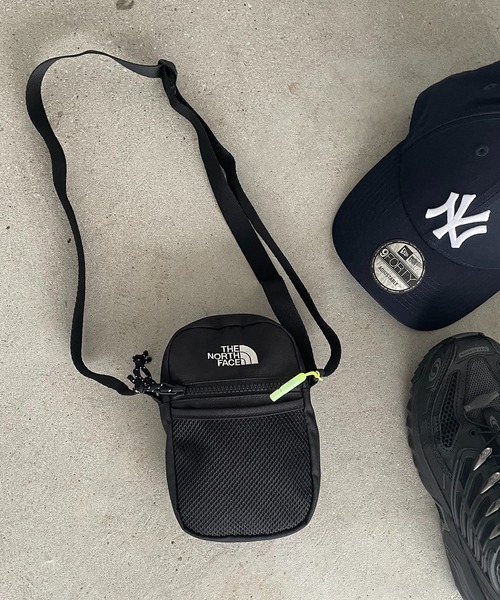 THE NORTH FACE（ザノースフェイス）の「【THE NORTH FACE KIDS】K's CROSS BAG MINI（ショルダーバッグ・レディース・ブラック/ベージュ/パープル/クリーム・FREE）」の5枚目の写真