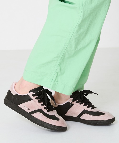 ORiental TRaffic（オリエンタルトラフィック）の「フラットソール配色スニーカー/OT3759（スニーカー・レディース・ピンク/ブラック/ブルー・35/36/37/38/39/40/41/42）」の10枚目の写真