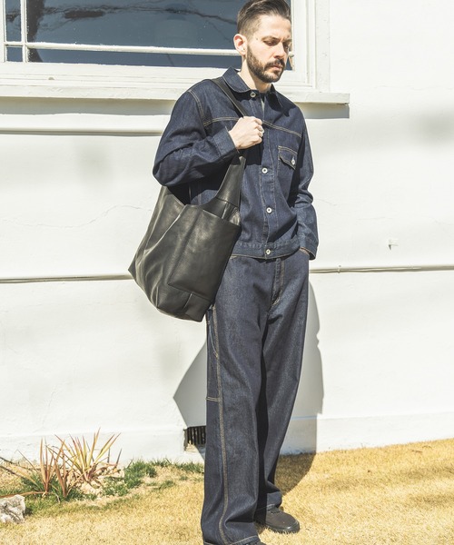 MR.OLIVE(ミスターオリーブ)の「IMPERMA-LEATHER / ONE SHOULDER BAG(ショルダーバッグ・メンズ・ブラック・FREE)」の3枚目の写真
