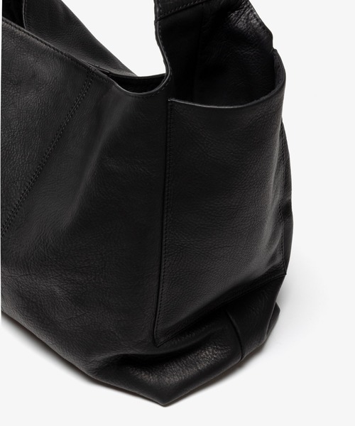 MR.OLIVE(ミスターオリーブ)の「IMPERMA-LEATHER / ONE SHOULDER BAG(ショルダーバッグ・メンズ・ブラック・FREE)」の14枚目の写真