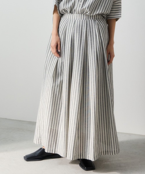 Libra Cue（リブラ キュー）の「タックボリュームロングスカート（スカート・レディース・その他1/ブラウン/ブラック・FREE）」の17枚目の写真